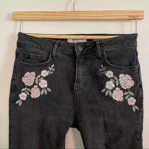 New Look Floral Embroidered Jeans